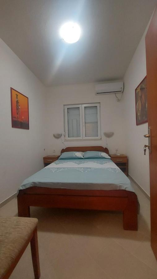 Dk Apartments Krasici Tivat Eksteriør bilde