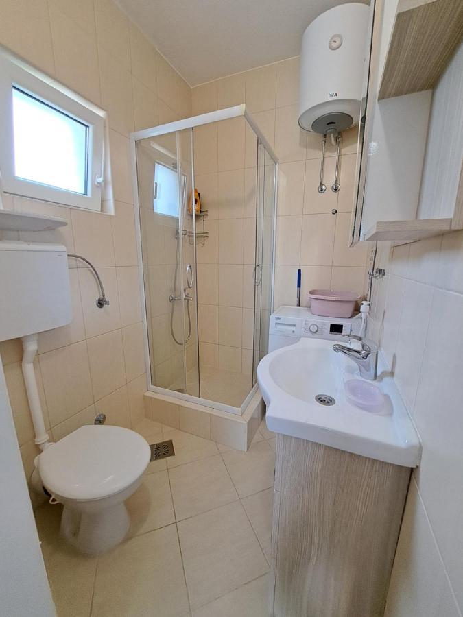 Dk Apartments Krasici Tivat Eksteriør bilde
